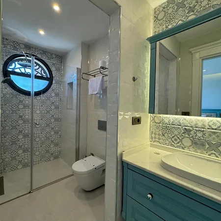 Eye Hotel