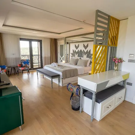 Hotel Eye Cunda